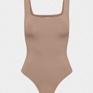 Aritzia Contour Squareneck Bodysuit